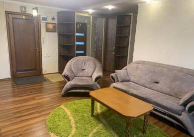 ✅ПРОДАЖА КВАРТИРЫ✅ - Месторасположение , Макеевка , мкрн Солнечный 26 - Комнат - 3 - Площадь 68 м.кв + балкон - Этаж - 2 - Этажность - 14 - Угловая, утеплена - Евро ремонт Остается вся мебель ❗❗❗ Центр Макеевки , в общем доступе всё , квартира утеплена , с ремонтом , остаётся со всей мебелью 🔅КЛЮЧИ В АГЕНТСТВЕ 🔅 - Цена 5.500.000 А.Н "КАСКАД" + 7 949 359 43 30 / + 7 949 561 49 83